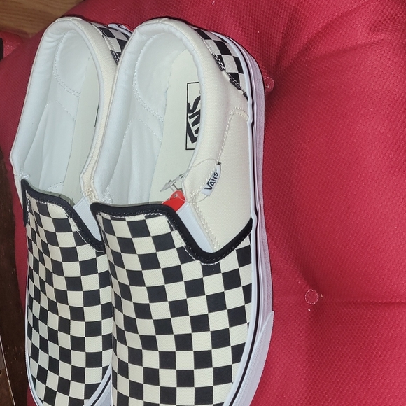 New Vans ASHER Checked slip-ons sizes ,12 and 13 - Picture 4 of 7